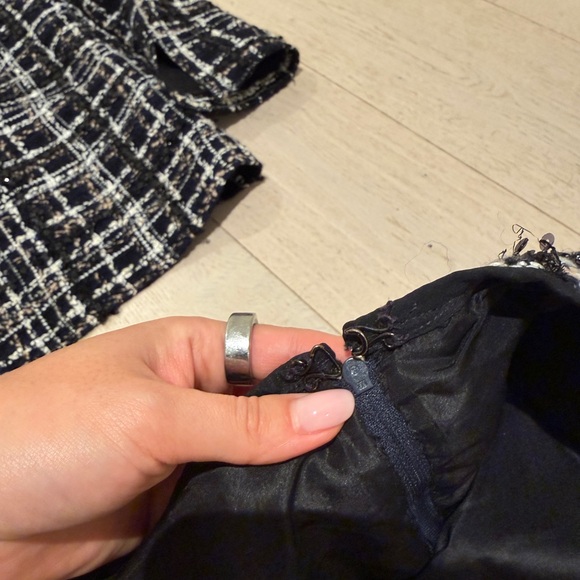 Chanel 2004 A tweed set blazer and pants - Picture 7 of 9